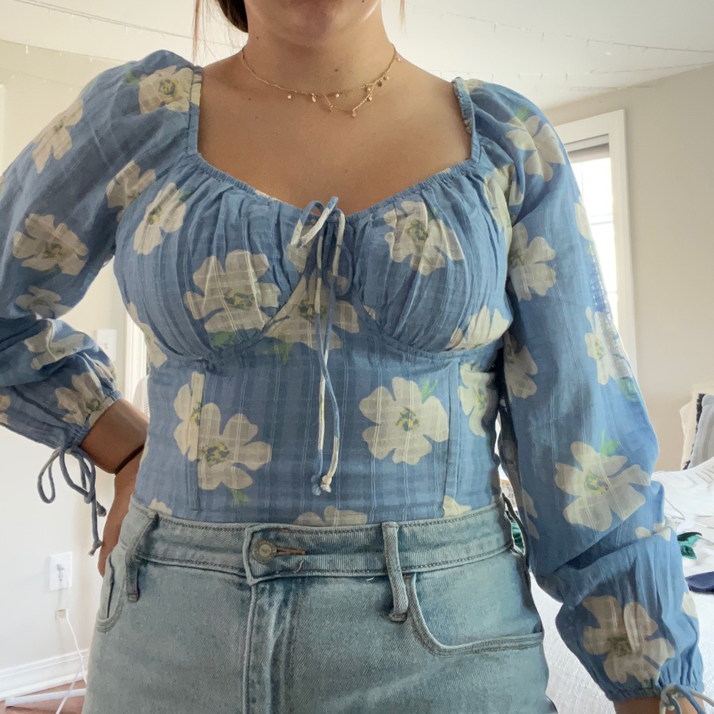 Light Blue Floral Crop- Size L